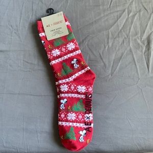 AE Peanut Snoopy Christmas Socks